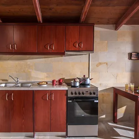 Georgia Apartment Panormos (Crete)